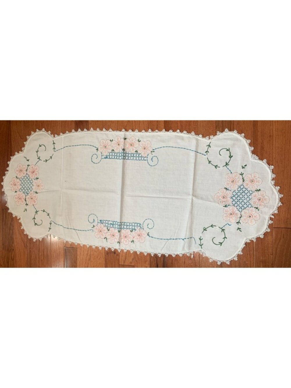 Embroidered Floral Table Runner with Lace Edges 18x41 Vintage